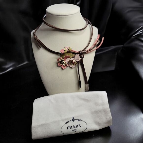 Prada LEATHER Floral CHOKER Necklace in EUC With DUSTBAG - Picture 1 of 7